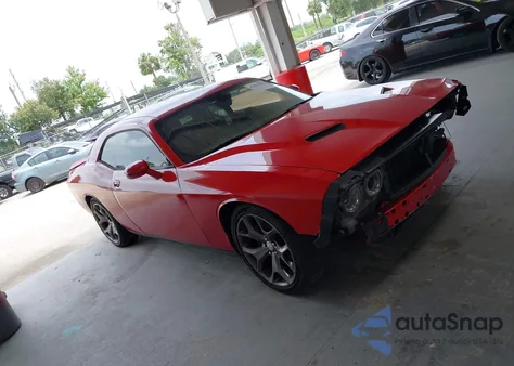 2015 Dodge Challenger Sxt Plus z USA, uszkodzony, nr VIN 2C3CDZBG2FH823022
